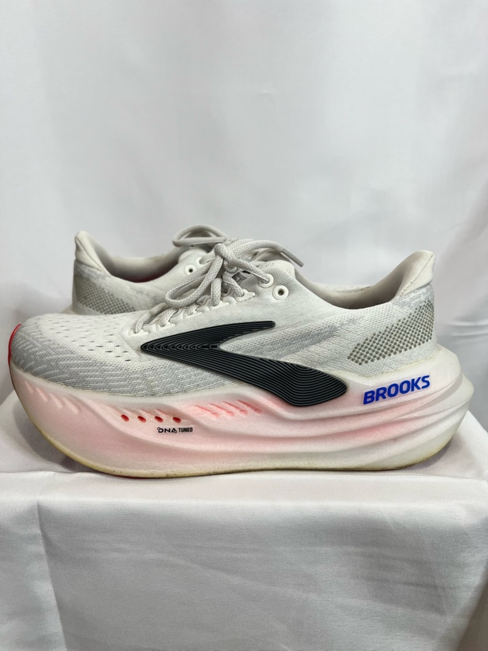 Brooks Glycerin Max Shoes Womens Size 8.5 White Running DNA Tuned Diva Pink